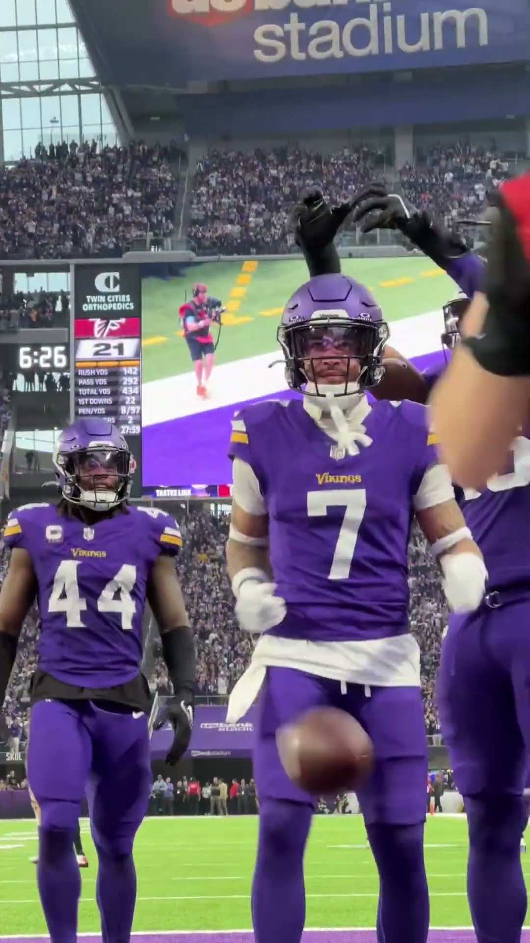 ONE-HANDED INTERCEPTION BY BYRON MURPHY ?? | ?: FOX